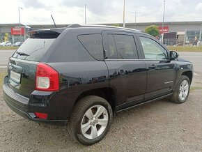 Jeep Compass 2.2L I4 CRD 4X4 - 8