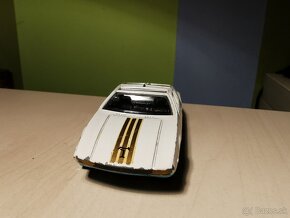 Corgi toys Mangusta deTomaso - 8