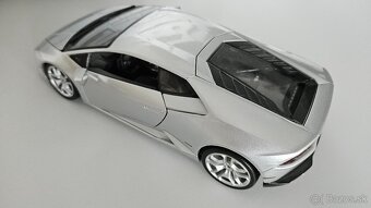 Lamborghini Huracan 1/18 Bburago - 8