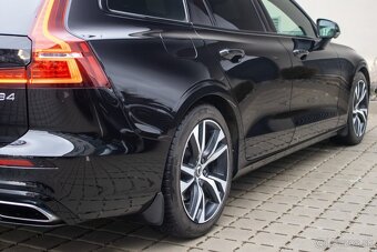 Volvo V60 B4 R-design Black Line Edition - 8