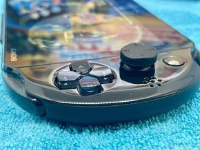 PS VITA PCH-2016 +8gb karta+hra - 8