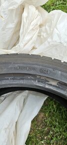 Predám Zimné pneumatiky 235/40r19 XL - 8