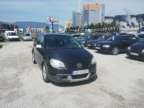 Volkswagen Polo 1.6 Cross BENZÍN - 8