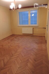 ZĽAVA  PREDAJ VEĽKÝ 2 IZB. BYT 69 M2 S BALKÓNOM STRED, POVAŽ - 8