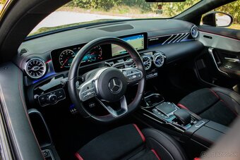 Mercedes-Benz CLA AMG 35 4MATIC A/T - 8