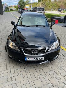 Lexus is 220d - 8