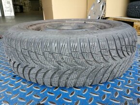 zimné pneu 185/65 R15 88T Goodyear + disky + puklice - 8