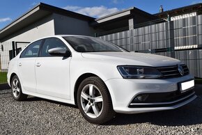 Volkswagen Jetta 1,2 tsi r.2015 - 77kw 6 rychlosti - TOP - 8