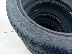 Zánovné zimné pneumatiky Pirelli 245/45R20 103V - 8