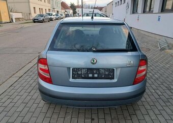 Škoda Fabia 1,4 16V Ambiente Automat benzín automat 55 kw - 8