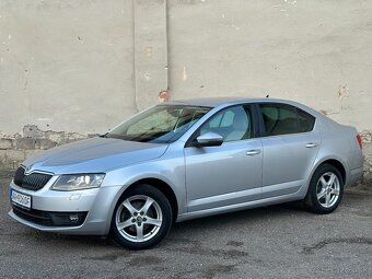 PREDÁM Škoda Octavia 2.0 TDI Elegance / Style DSG / Webasto - 8