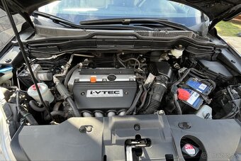 Honda CR-V 2,4 ivtec  122 kw  A/T  2010 4x4 - 8