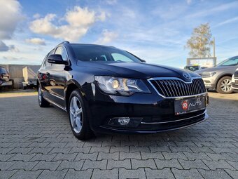 Škoda Superb Combi 2.0 TDI CR Elegance - 8