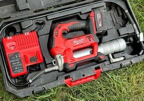 Milwaukee set M18 GG mazacia pištoľ, batéria, nabíjačka, - 8