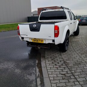 Predam dovoz gb Nissan Navara 2.5 tdi - 8