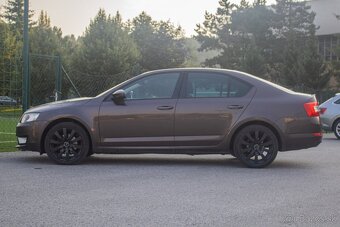 Škoda Octavia 1.6 TDI GreenLine Ambition - 8