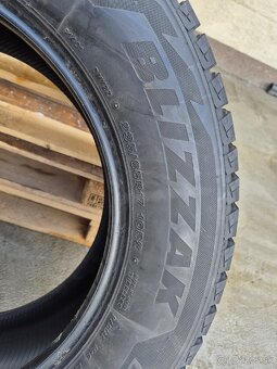 Bridgestone Blizzak 235/65 R17 - 8