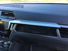 VOLKSWAGEN TOURAN 2.0 TDi 110KW DSG model 2016-2020 - 8