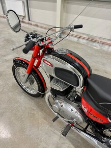 Jawa 350 CALIFORNIAN s TP - 8