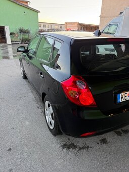 Kia Ceed 1.4 - 8