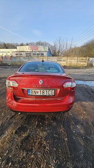 Lacno predám - Renault Fluence - uvedené poškodenia - 8