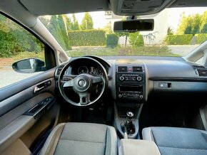 Volkswagen Touran 1.6 CR TDI TOP-STAV - 8