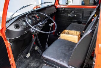 Volkswagen T2 Transporter - 8