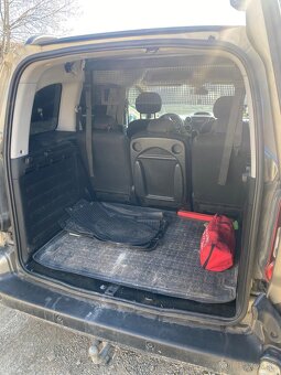 Berlingo 2016 1,6 HDI - 8