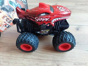 Auto na diaľkové ovládanie 2,4 GHz Shark Monster Trucks - 8