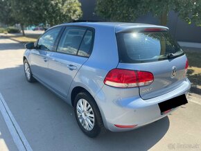 Volkswagen Golf 1.4 Comfortline 5MT, Benzín 59 kW//PANORAMA/ - 8