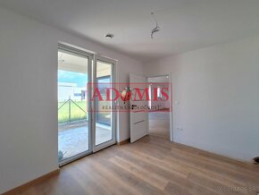 ADOMIS - predáme rodinný tehlový dom 4izbový 120m2 novostavb - 8