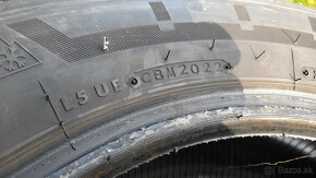 Bridgestone 215/65 R16 C zimné - 8