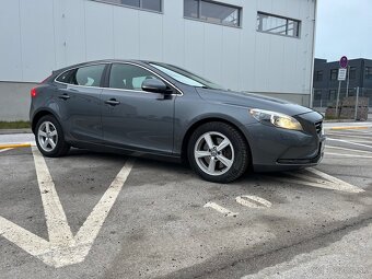 Volvo v40 2.0D, r.v. 2013 možný odpočet DPH - 8