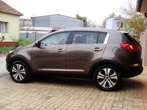 KIA SPORTAGE 2.0 CRDI 4X4 SPIRIT - 8