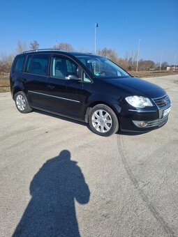 Vw touran 2.0tdi HIGHLINE - 8