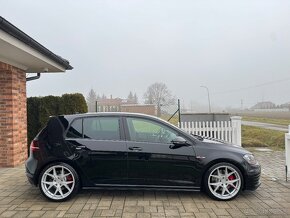 Volkswagen Golf VII GTI Performance 2.0 TSI 230PS - 8