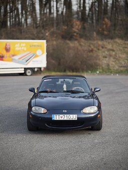 Mazda MX-5 NB 1.6 81 kW 16V r.v. 2000 - 8