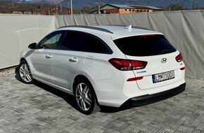 Hyundai i30 CW 1.4 T-GDi Family / 65000KM / 1. MAJITEĽ / - 8