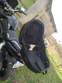 Yamaha fz1 - 8