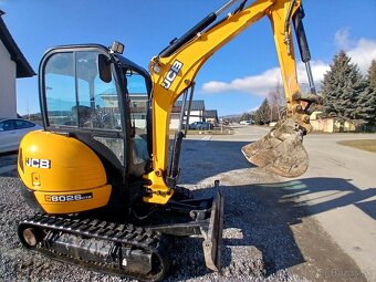 Minibager minirypadlo jcb 8026cts - 8