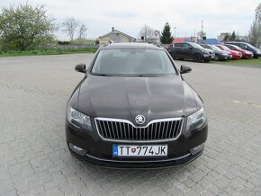 Škoda Superb Combi - 8