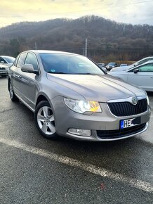 Škoda Superb - 8