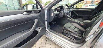 Volkswagen Passat Variant 2.0 TDI SCR DSG - 8