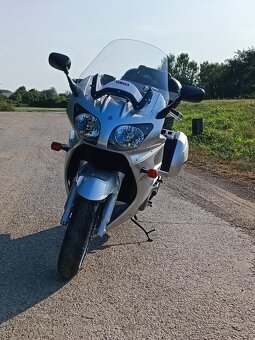 YAMAHA FJR 1300 - 8