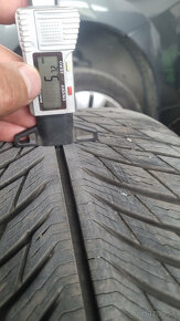 Michelin  245/45 R19 - 8