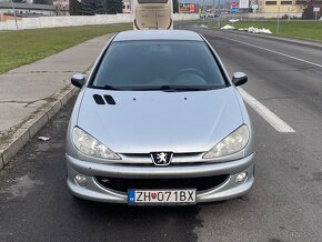 Peugeot 206 - 8