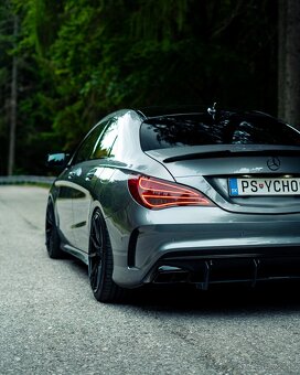 Mercedes cla 45 amg - 8