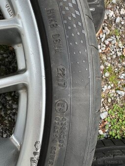 Kolesa 295/30 R22 - 8