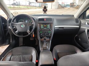 Škoda Octavia 2 2.0 TDI DSG - 8