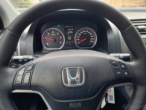 HONDA CR-V 2,2 i-CTDi, 205.000km Exclusive - 8